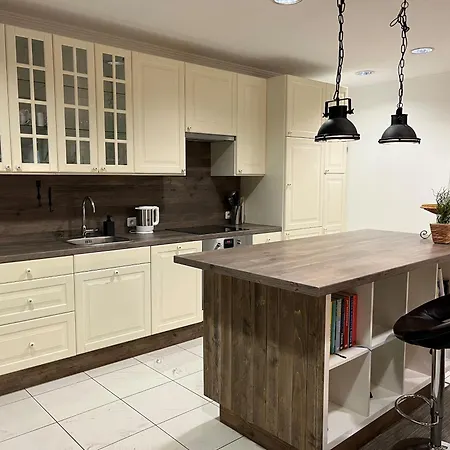 Barrierefreie Schoene Im Eg Apartment